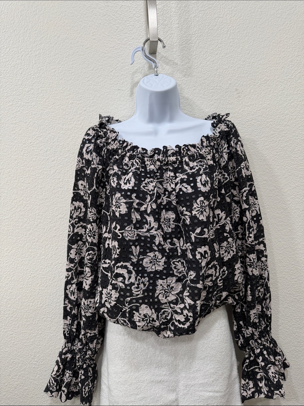 RAMY BROOK - Black and Cream Floral Off-the-Shoulder Blouse SMALL